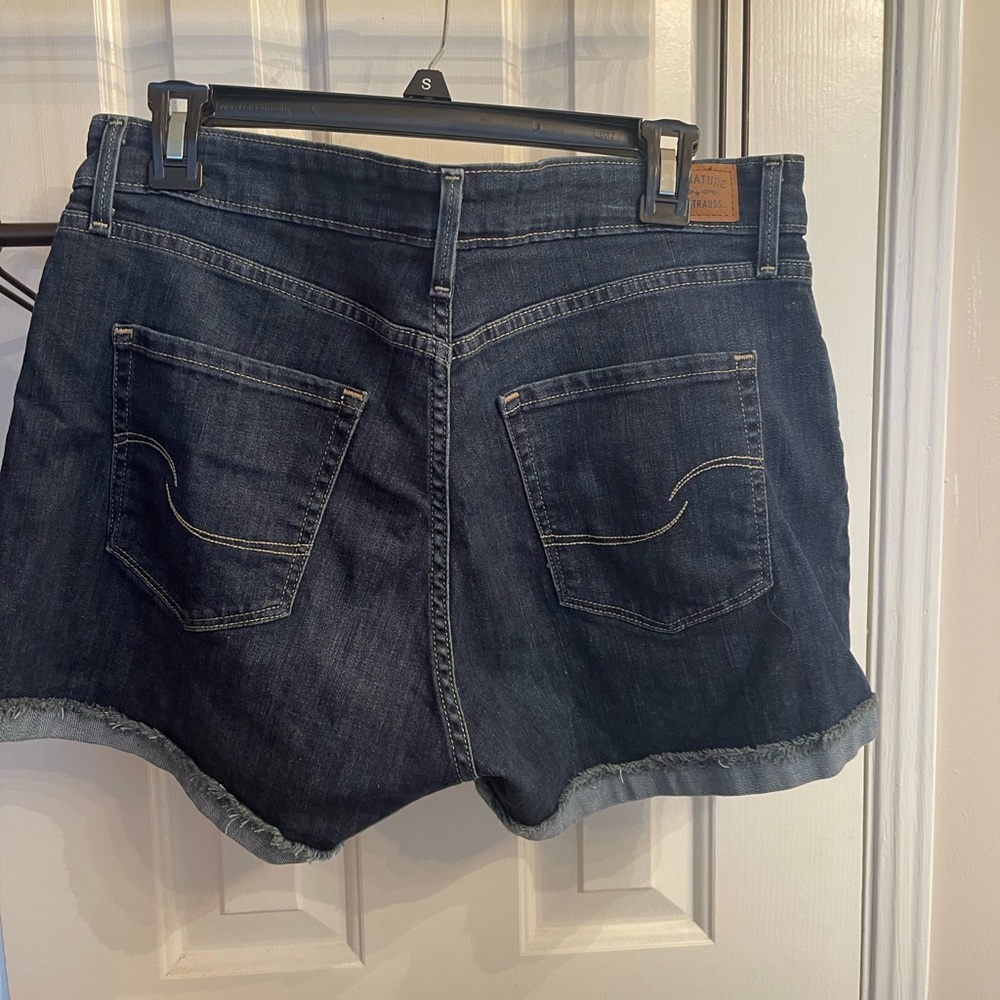 Signature by Levi Strauss Jean shorts